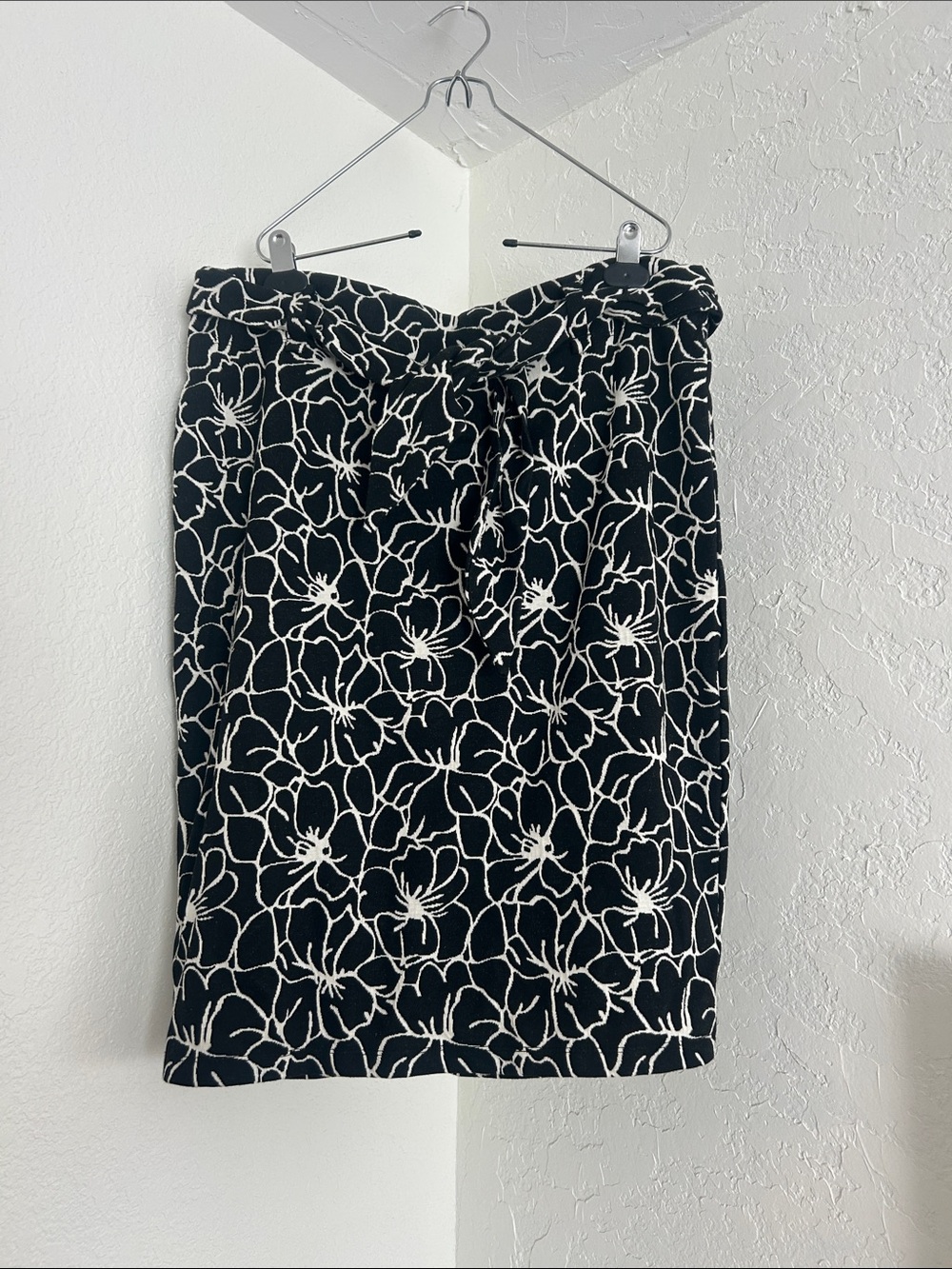 Maeve Black and White Floral Tie-Waist Pencil Skirt
